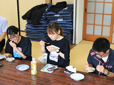 地元食材を使ったリゾットを堪能